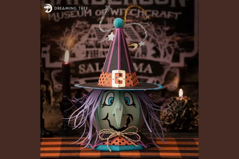 Winney Witch treat box